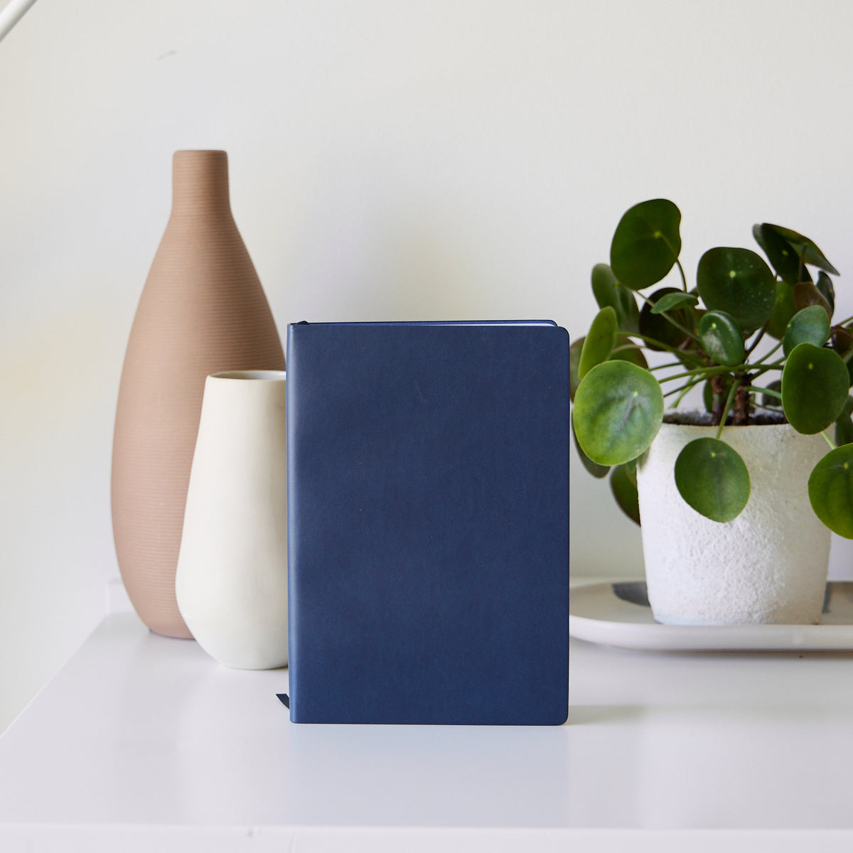 Daily Orders Diary A5 / Blue Diary A5 | Undated | Blue