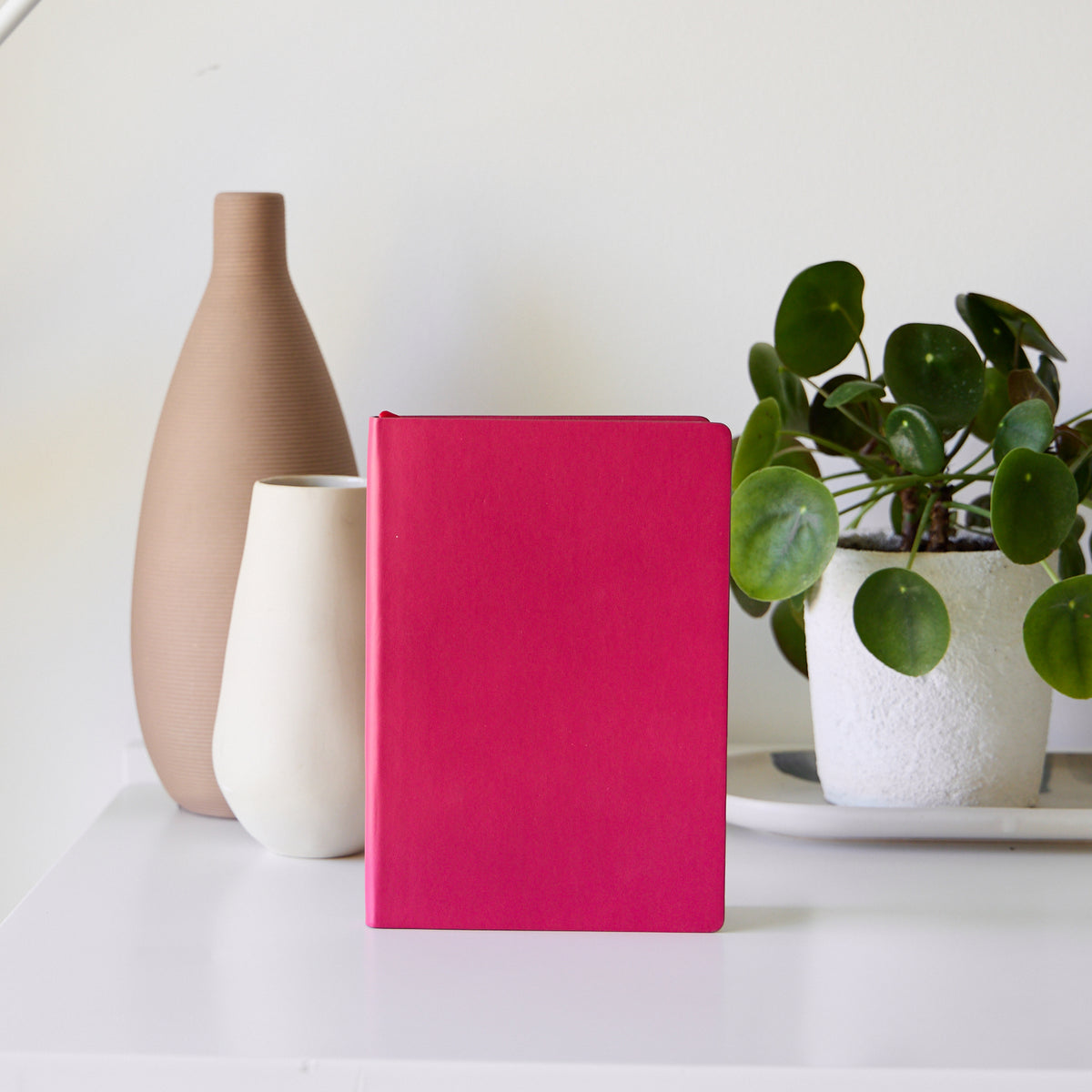 Daily Orders Diary A5 / Red Diary A5 | Undated | Red