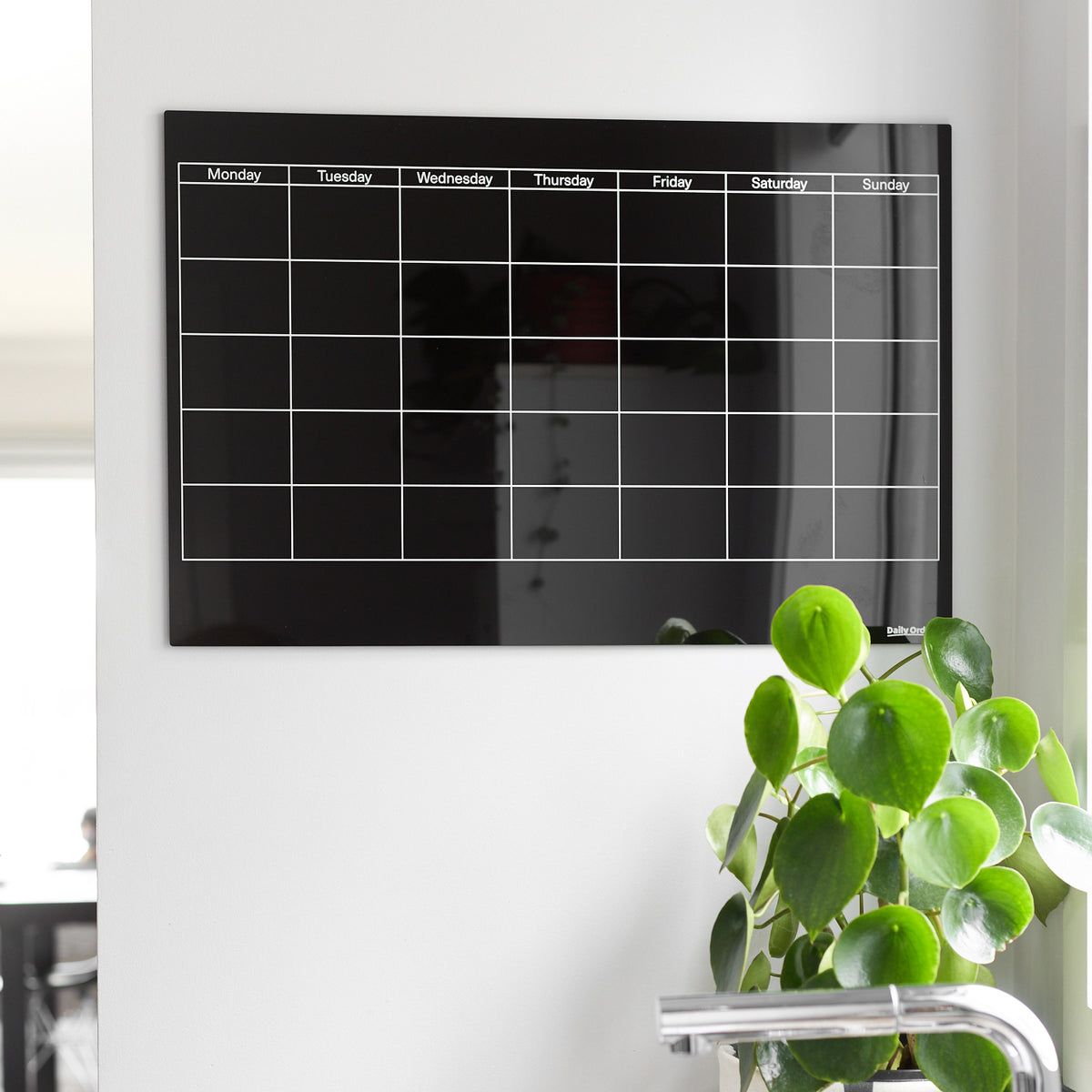 Daily Orders Monthly Wall Planner | S - 40x60cm / Black