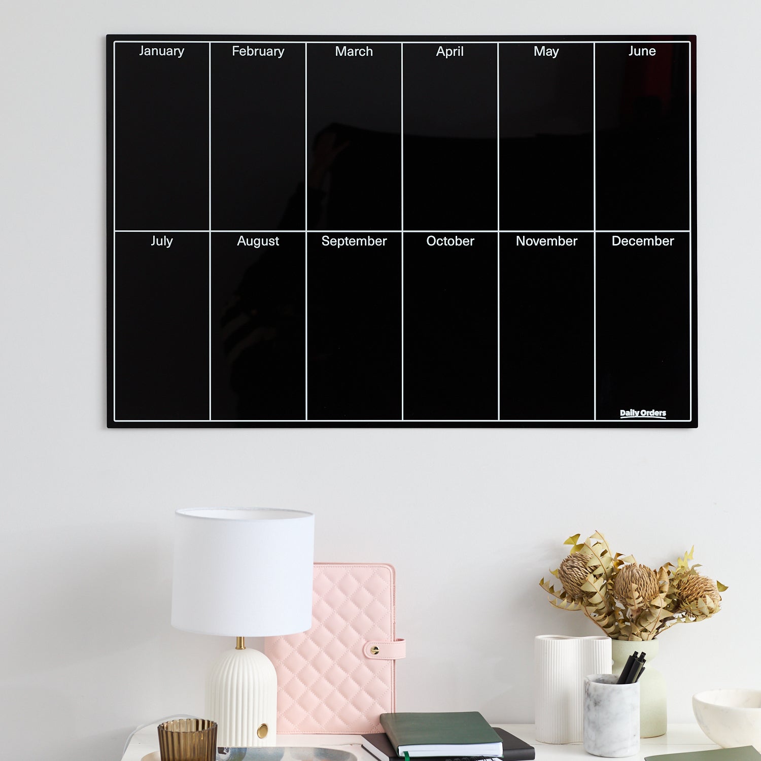 Daily Orders Planner M / Black Annual Overview Planner | Landscape | Black